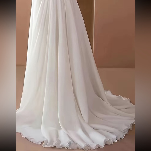 Luxe elegant off shoulder party formal wedding evening dress - Picture 3 of 4